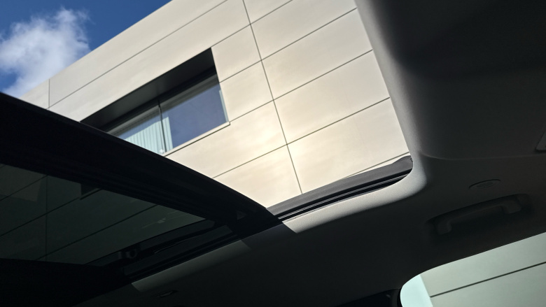 Land Rover Defender 2.0 D240 First Edition 110 5dr Auto Diesel Estate